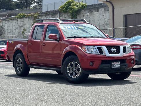 Used 2016 Nissan Frontier PRO-4X w/ Pro-4x Luxury Package AWD/4WD image 2