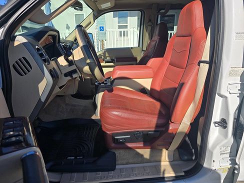 Used 2008 Ford F350 Lariat 4dr Crew Cab 4WD LB DRW image 24