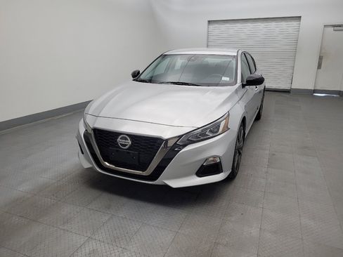 Used 2021 Nissan Altima 2.5 SR image 15