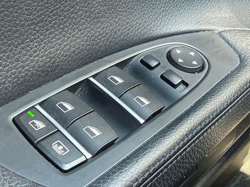 Used 2015 BMW 740i RWD image 34