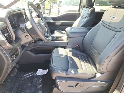 New 2026 Ford F250 Platinum w/ Tremor Off-Road Package image 19