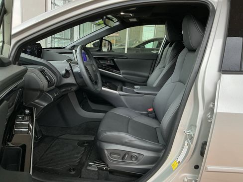 Used 2024 Toyota bZ4X AWD w/ Weather Package image 7