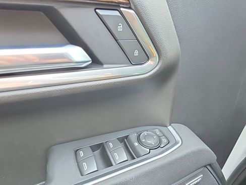 Used 2026 GMC Sierra 1500 Elevation w/ Preferred Package image 19