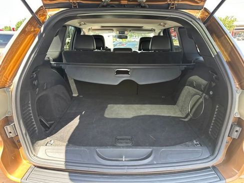 Used 2011 Jeep Grand Cherokee 70th Anniversary AWD/4WD image 21
