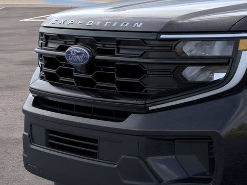 New 2026 Ford Expedition Active RWD image 17