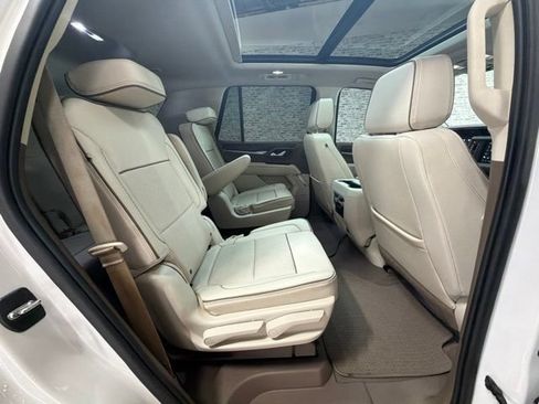 Used 2023 GMC Yukon Denali AWD/4WD image 14