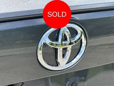 Used 2025 Toyota RAV4 LE AWD/4WD image 16