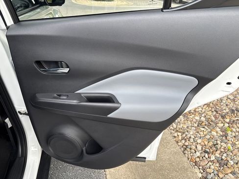 Used 2023 Nissan Kicks SR w/ SR PREMIUM PACKAGE w/ SR Premium Package FWD image 31
