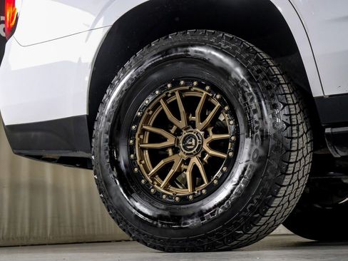 Used 2022 GMC Yukon SLE w/ Max Trailering Package image 49