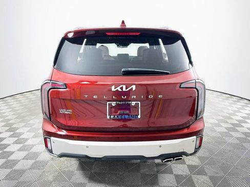 Used 2024 Kia Telluride EX FWD image 4