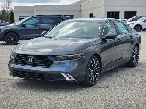 New 2026 Honda Accord Touring image 2