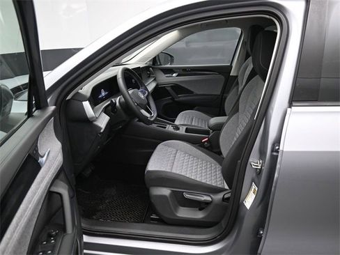 New 2026 Volkswagen Tiguan S image 9