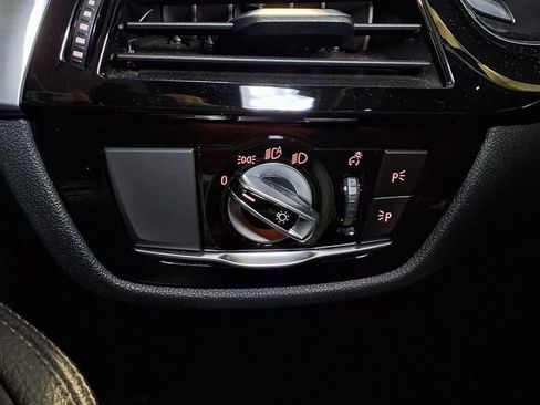 Used 2019 BMW 530e RWD image 17