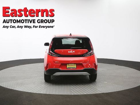 Used 2024 Kia Soul LX w/ Option Group 015 FWD image 36