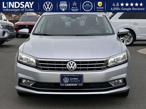 Used 2018 Volkswagen Passat 2.0T SEL Premium image 2