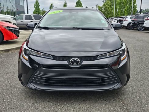 Used 2024 Toyota Corolla LE FWD image 2