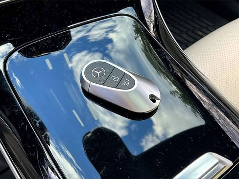 Certified 2023 Mercedes-Benz C 300 4MATIC Sedan image 10