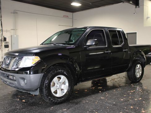 Used 2012 Nissan Frontier SV RWD image 7