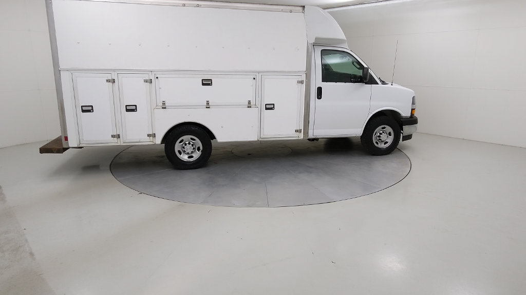 Used 2019 Chevrolet Express 3500 w/ Power Convenience Package RWD image 17