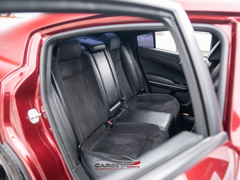 Used 2019 Dodge Charger Scat Pack w/ Technology Group image 18