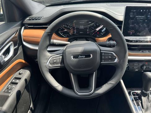 Used 2024 Jeep Compass Limited AWD/4WD image 15