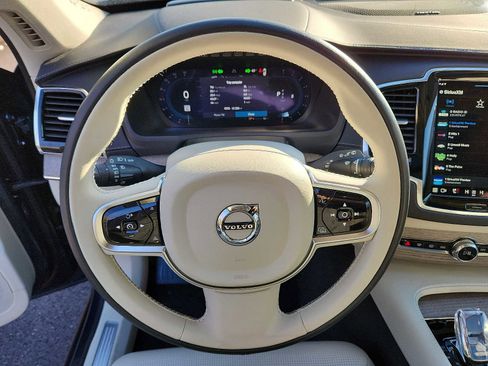 Certified 2024 Volvo XC90 B6 Ultimate image 19