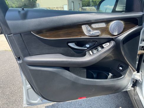 Used 2016 Mercedes-Benz GLC 300 4MATIC w/ Multimedia Package image 13