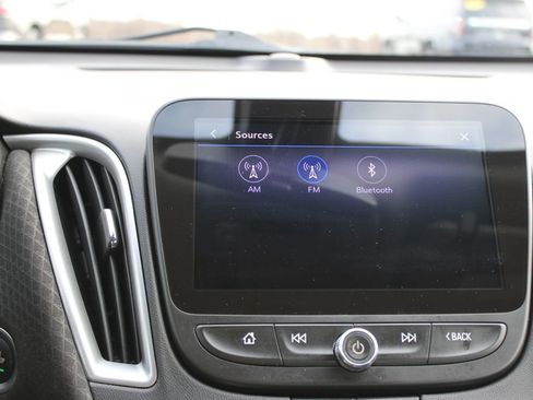 Used 2020 Chevrolet Malibu LS image 41