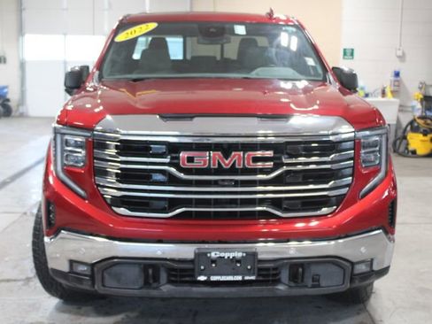 Used 2022 GMC Sierra 1500 SLT w/ SLT Premium Plus Package image 3