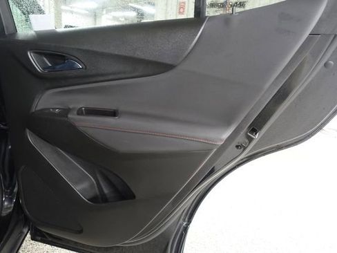 Used 2022 Chevrolet Equinox RS w/ LPO, Floor Liner Package image 22