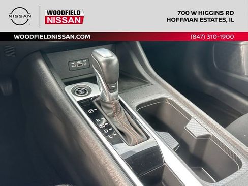 Certified 2023 Nissan Sentra SR FWD image 31
