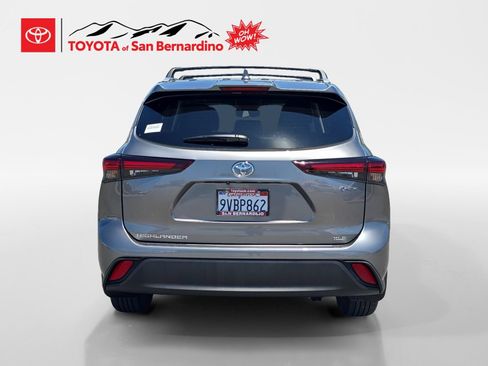 Certified 2026 Toyota Highlander XLE AWD/4WD image 4