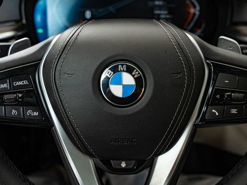 Used 2023 BMW 540i xDrive w/ Executive Package AWD/4WD image 30