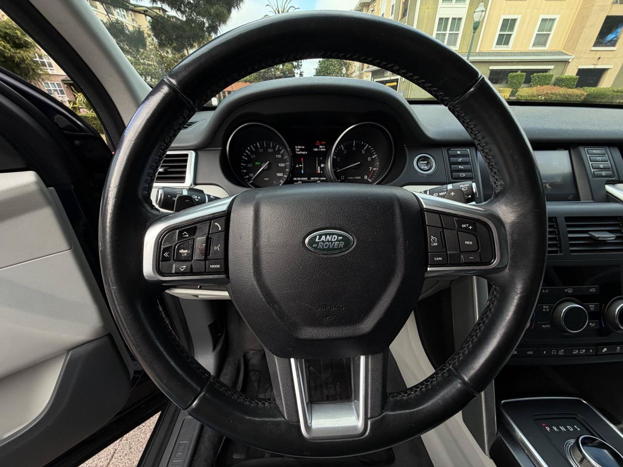 Used 2016 Land Rover Discovery Sport SE AWD/4WD image 53