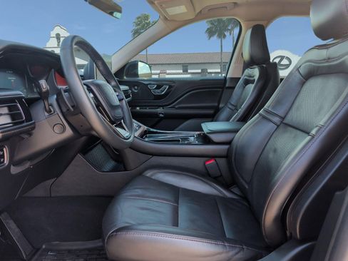 Used 2024 Lincoln Aviator Reserve w/ Equipment Group 201A image 11