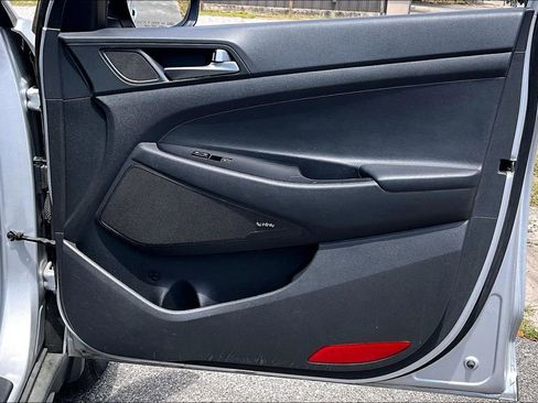 Used 2017 Hyundai Tucson SE Plus AWD/4WD image 28