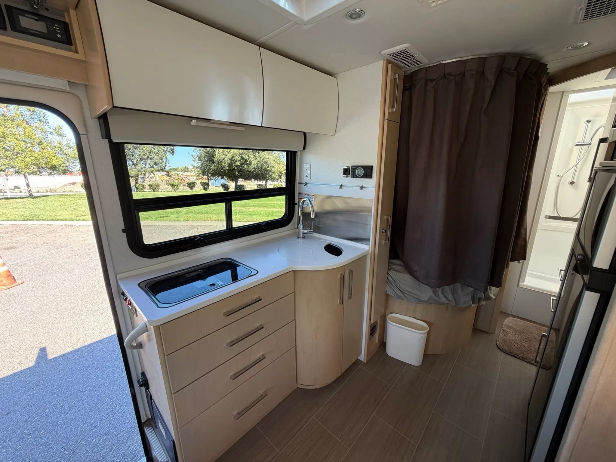 Used 2019 Mercedes-Benz Sprinter 170 image 20