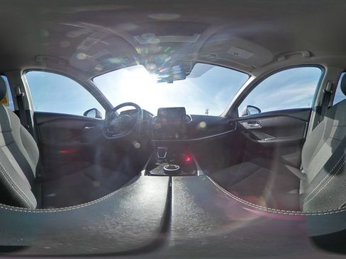 Used 2025 Nissan Rogue SV AWD/4WD image 44