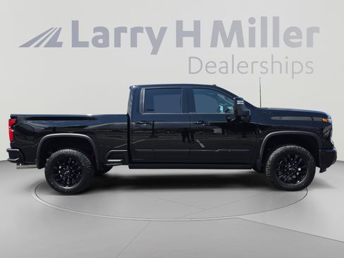 New 2026 Chevrolet Silverado 3500 High Country w/ High Country Premium Package AWD/4WD image 6