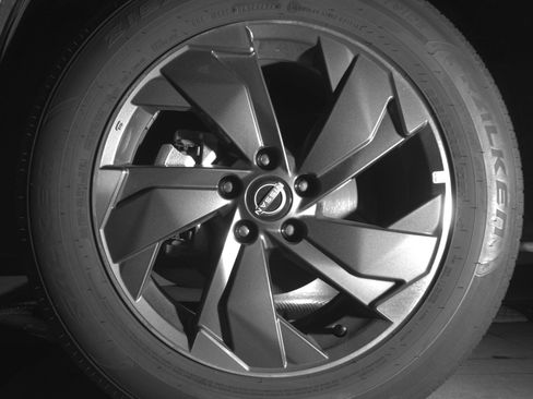 Used 2025 Nissan Rogue SV FWD image 12