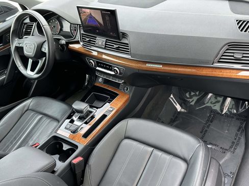 Used 2023 Audi Q5 2.0T Premium w/ Convenience Package AWD/4WD image 11