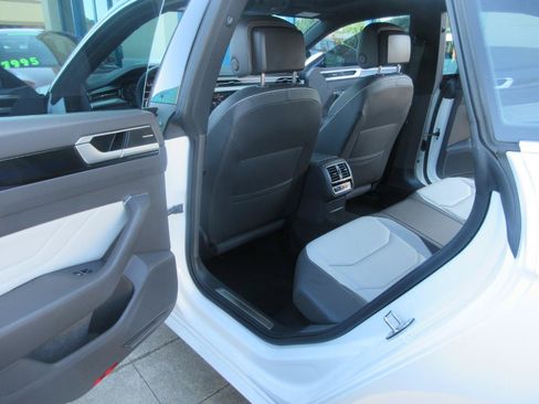 Used 2023 Volkswagen Arteon SEL Premium AWD/4WD image 40