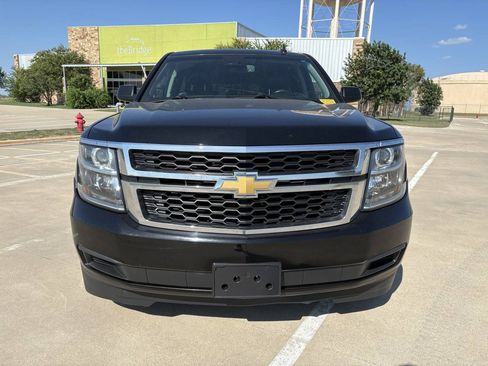 Used 2018 Chevrolet Suburban LT RWD image 10