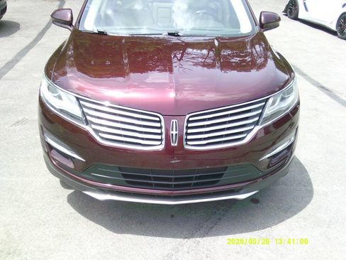 Used 2017 Lincoln MKC Reserve w/ Lincoln MKC Climate Package AWD/4WD image 2