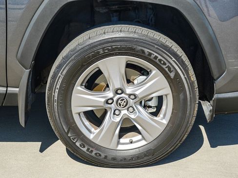 Used 2024 Toyota RAV4 XLE AWD/4WD image 11