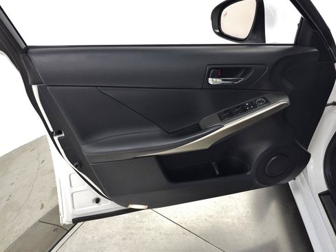 Used 2015 Lexus IS 250 AWD w/ F-Sport Package image 10