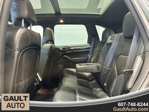 Used 2014 Porsche Cayenne S AWD/4WD image 15