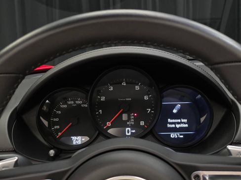 Used 2021 Porsche 718 Boxster RWD image 25