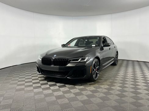 Used 2023 BMW 530e 530e iPerformance w/ M Sport Package image 3