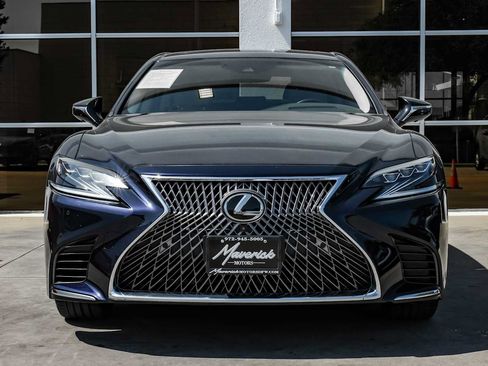 Used 2019 Lexus LS 500 w/ Interior Upgrade Package RWD image 8